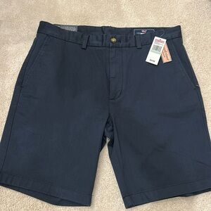 NWT Vineyard Vines navy classic fit 9” breaker short, 34 waist